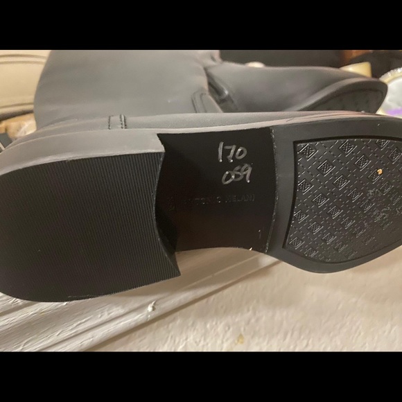 boots - Picture 3 of 3